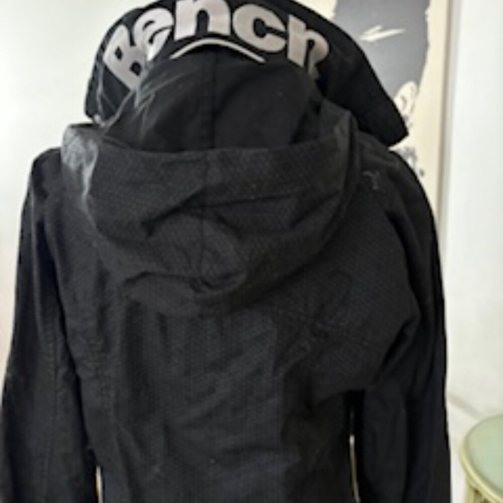 Bench light rain jacket - Picture 2 of 5